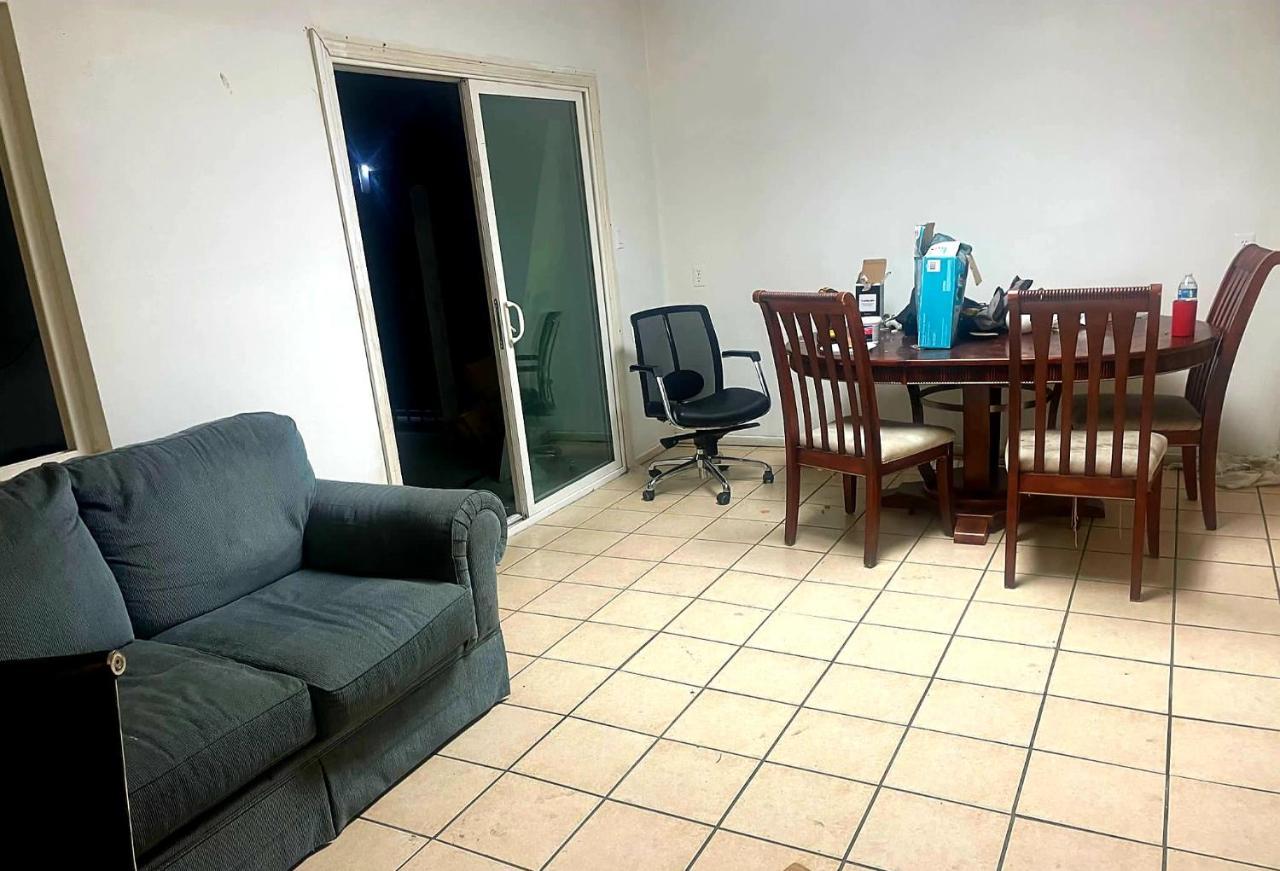 Humble Abode At El Monte Hostel Bagian luar foto